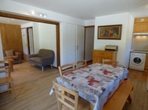 Appartement rénové, calme, 6 pièces, 63m², proche centre, 2 balcons, 8-10 pers. - FR-1-458-135